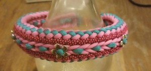 Happy Candy paracord halsband